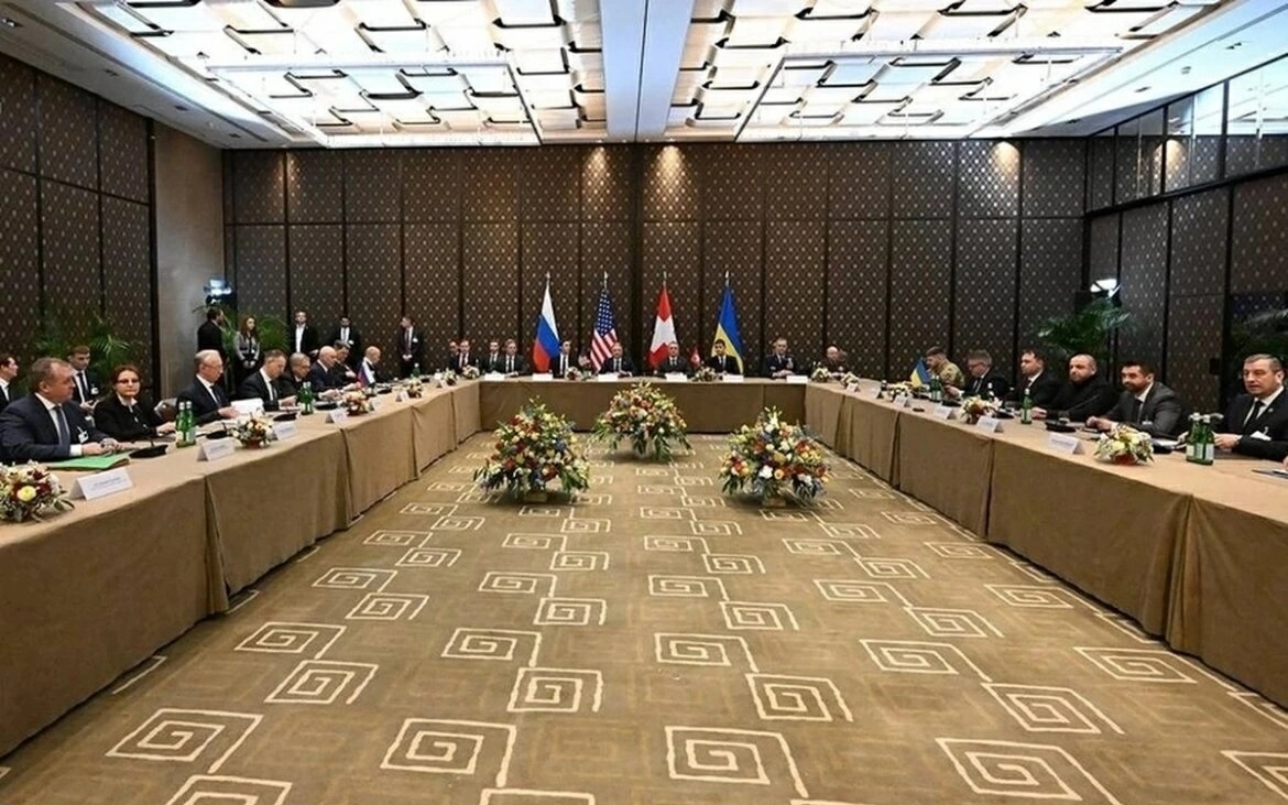 俄罗斯不排除10月举行乌克兰问题三方会谈的可能性